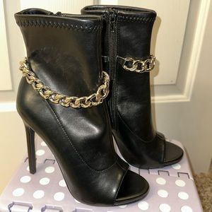 Steve Madden “Electra-c” new open toe bootie. Size 6.5